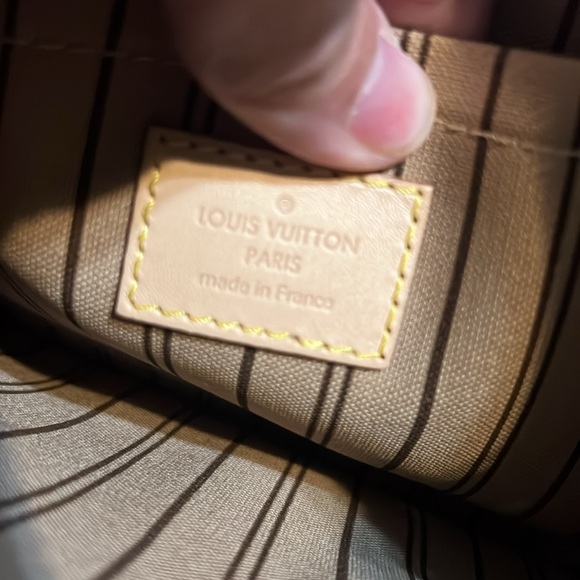 Louis Vuitton Monogram Nevderfull Wristlet - Picture 6 of 8